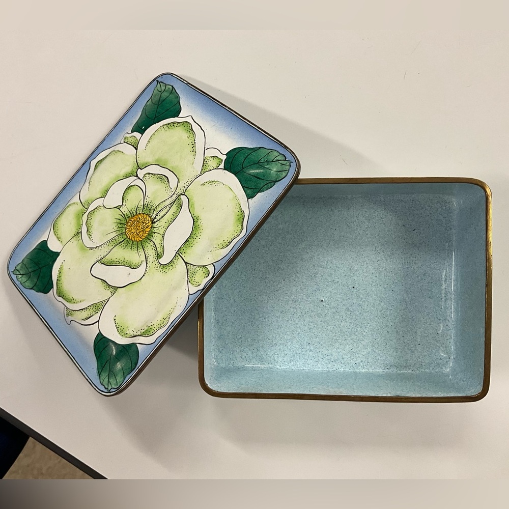 Magnolia 🌿 Asian Cloisonné Beautiful Enamel Trinket Box - Picture 3 of 14